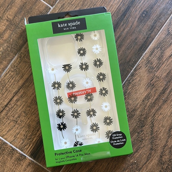 Kate Spade Black and White Protective Case for iPhone 14 Pro Max